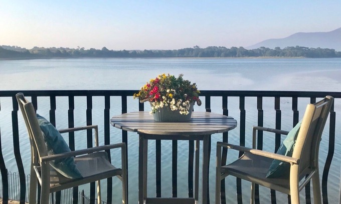 Newcastle Apartamento | brillante de lujo, espacioso y elegante apartamento con vistas a las montañas y la bahía