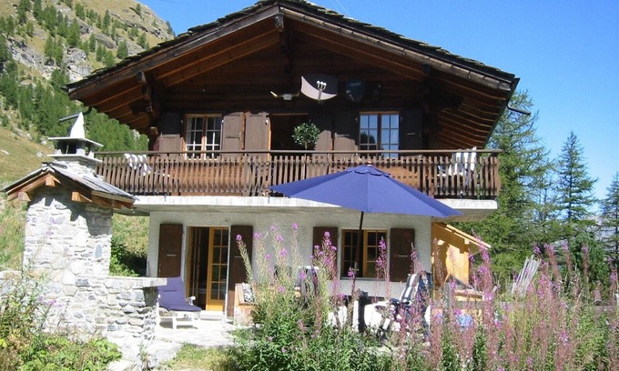 Arolla Chalet De Esquí | Chalet de lujo en La Monta cerca de la estación de esquí de Arolla, Evolène, wifi gratuito.