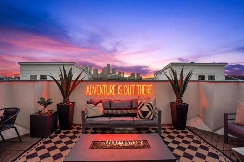 South Central Houston Casa | Luxury Downtown Getaway with Breathtaking Views