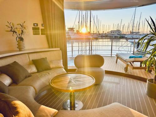 Split Alquiler De Eote | Luxury Floating Apartment - Amor