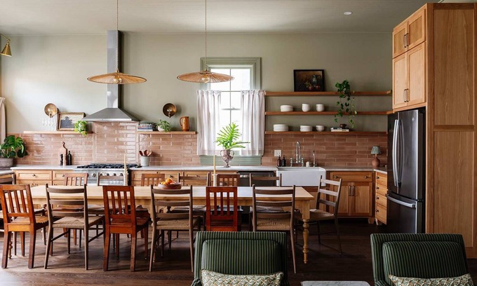 Lower Garden District Hotel | Luxury French Quarter Unit With Heated Pool