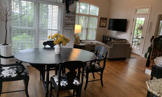 Old Town Casa | LUXURY HOME INCLUDES GOLF CART walking distance to historic village center