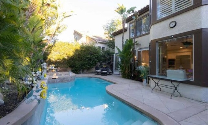 Mission Viejo Casa | Luxury house at a high-end neighborhood