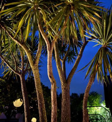 Vale of Glamorgan Casa | Luxury Lake Front Escape With Hot Tub