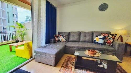 Siolim Cabina | Luxury Pool view Apartment w Jacuzzi by Mirabella