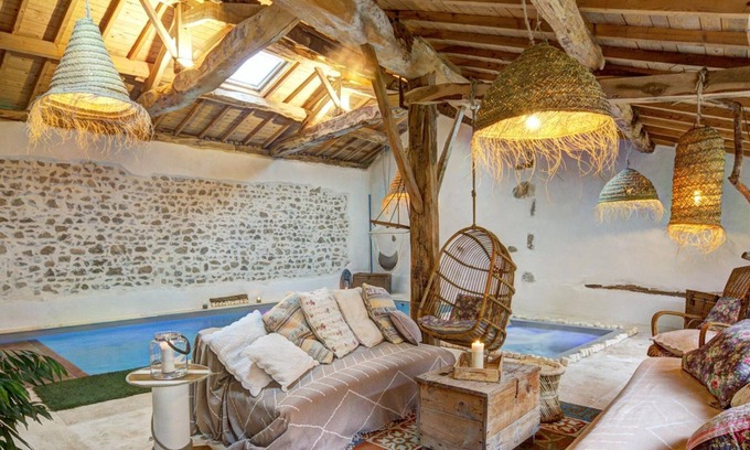 Jure Cabaña | Refugio Rural con Piscina, Spa y Confort Moderno en Juré