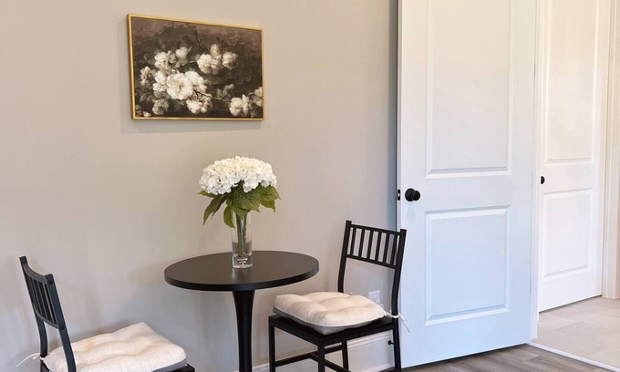 Raleigh Casa | Luxury Suite, Private Entrance, Garage & Patio