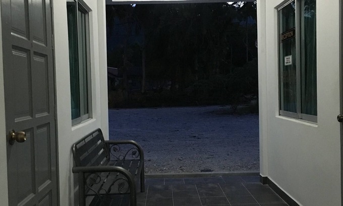 Air Hangat Hotel | Lyaa Resthouse