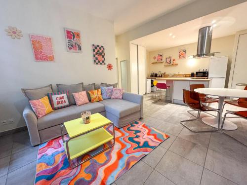 La Demi - Lune Apartamento | Lyon funky flat piscine et parking