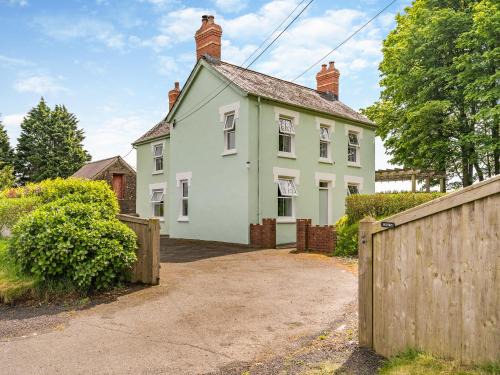 Pentregat Casa | Maesybryn