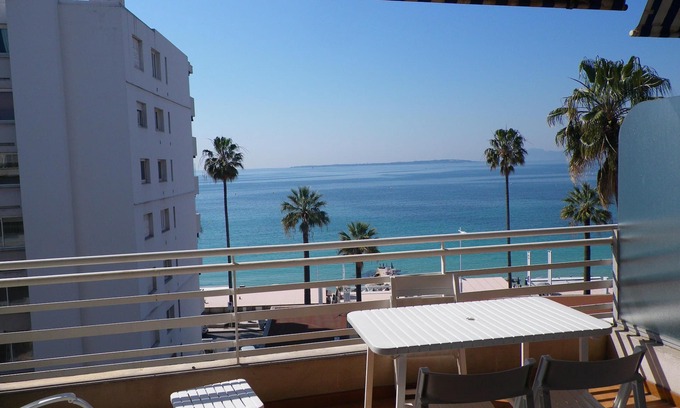 Juan-les-Pins Apartamento | Magnífica vista al mar Confort. Acondicionado. 50 m de la playa. Wifi y Freebox