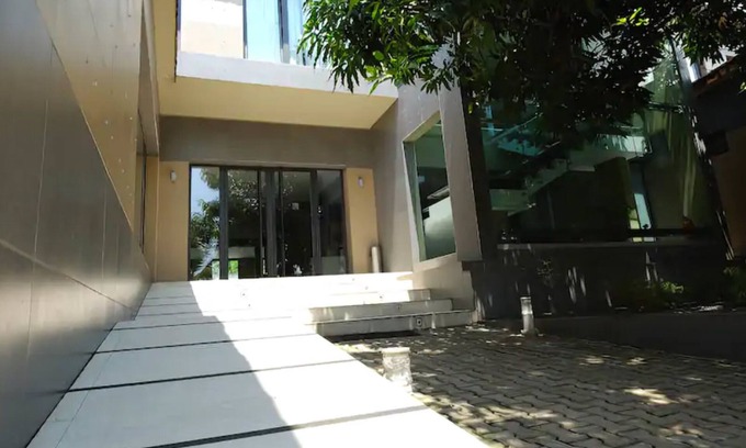 Malabo Hotel | Magno Suites