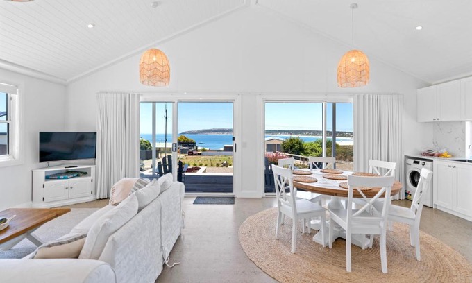 Emu Bay Casa | Magnolia