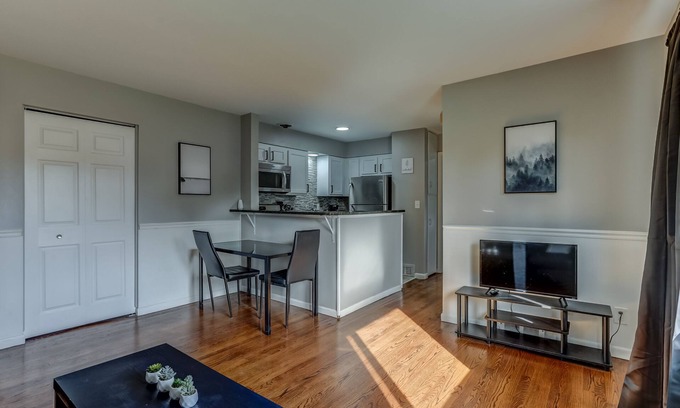 Royal Oak Apartamento | Apartamento de lujo de una habitación en la calle principal en Downtown Royal Oak