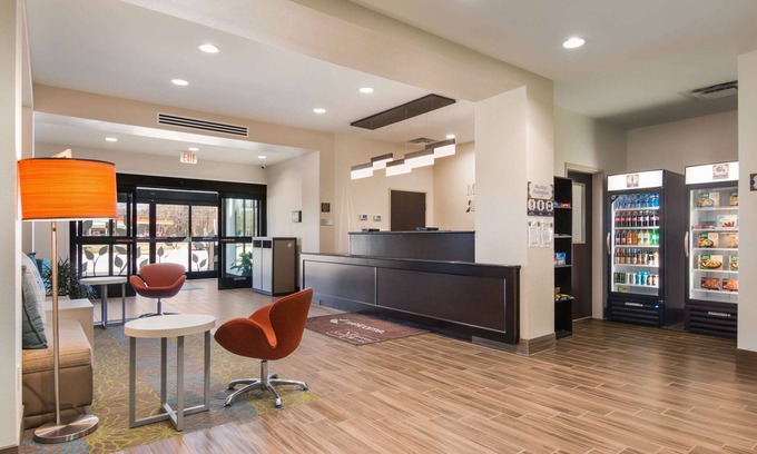 Camden Hotel | MainStay Suites East Camden