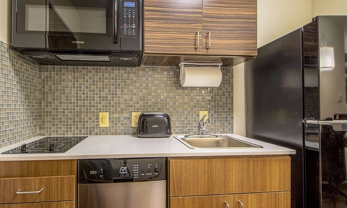 Geismar Hotel | MainStay Suites Geismar - Gonzales