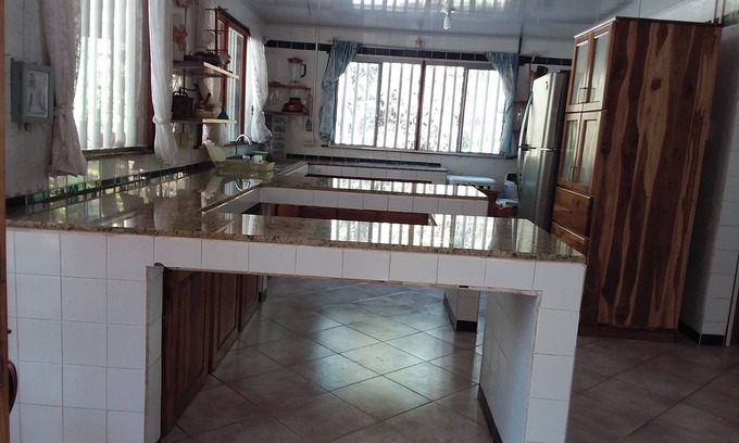 Parrita Casa | Maison du Bonheur Maison de Vacances Face au Pacifique Avec Cocotiers