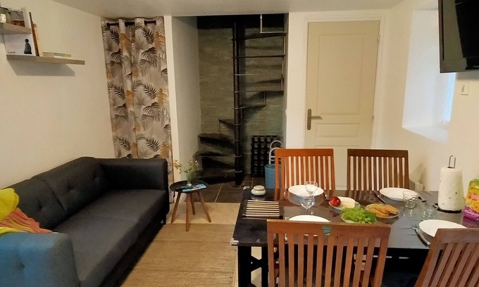 Querrien Casa | Maison au Calme à Proximité des Plages