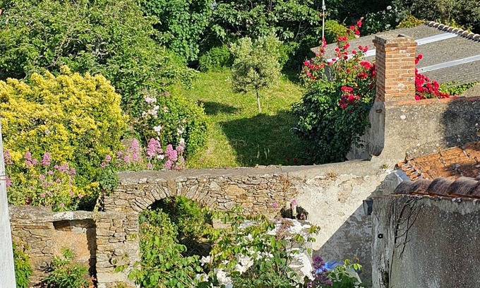 Ile d'Yeu Casa | Maison Avec Jardin au Coeur de Port Joinville