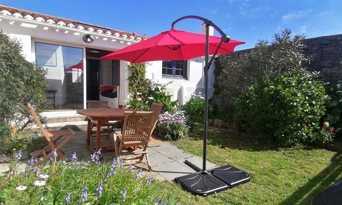 Ile d'Yeu Casa | Maison Indépendante Avec Cour et Jardin Dans le Port