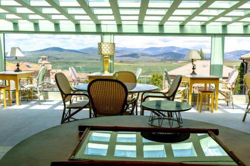 Castrillo de Valdelomar Cama Y Desayuno | Maison La Herrería B&B