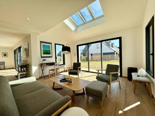 Carnac Casa | Maison neuve spacieuse à Carnac, 10-12 pers., jardin clos, WiFi - FR-1-377-103