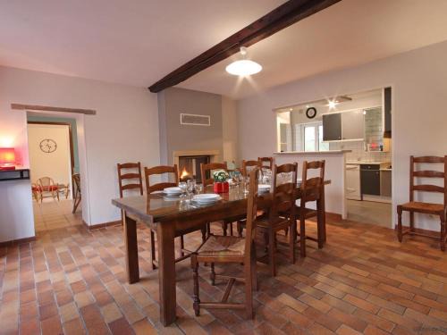 La Mesniere Casa | Maison Percheronne Spacieuse avec Billard, Babyfoot, et Jardin Clos, Animaux Bienvenus ! - FR-1-497-65