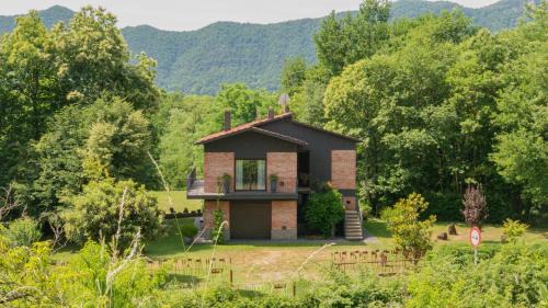 Santa Pau Casa | Majordoms Baseia - jardí i accés privat a La Fageda