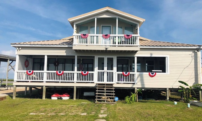 Chauvin Casa | Make some memories at this unique, family-friendly, waterfront fishing paradise!