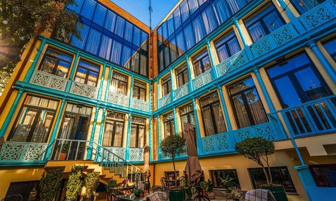 Sololaki Hotel | Makmani Hotel