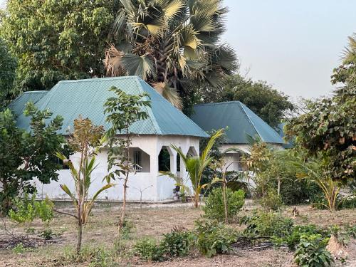 Kartong Cabina | Mama Folonko Lodge with private Beach Paradise