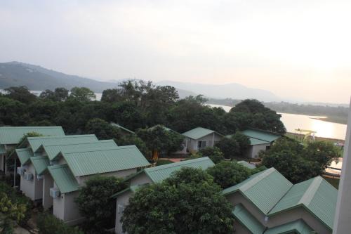 Pune Complejo | Mango Leaf Lake Resort