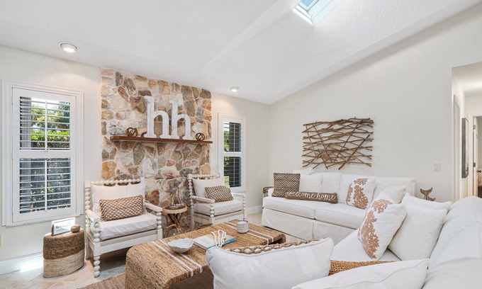 South Beach Casa | Mangrove Cove: Home With Private Beach Access