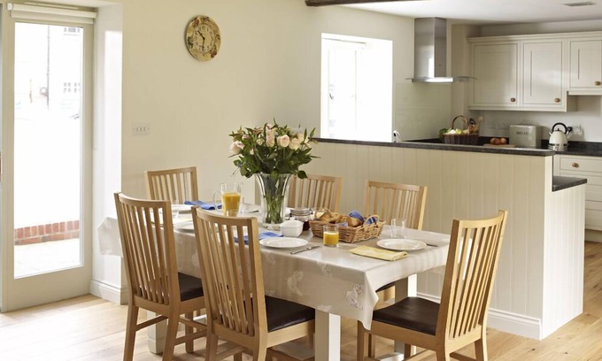 Thatcham Cabaña | Manor Farm Courtyard Cottages
