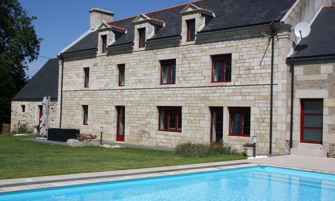 Guenin Casa | Mansión para 10 personas con piscina cubierta climatizada