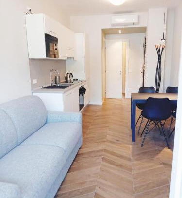 Como Apartamento | Manzoni house next como lake station