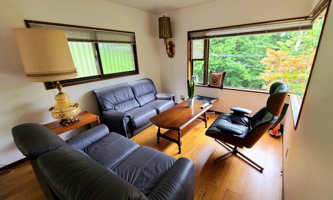 Otsuki Villa | Maple House - Kawaguchiko Otsuki - 10 people or more