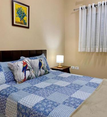 Assis Casa | Maravilhosas Suítes Casa das Flores no Centro de Assis- SP-Brasil