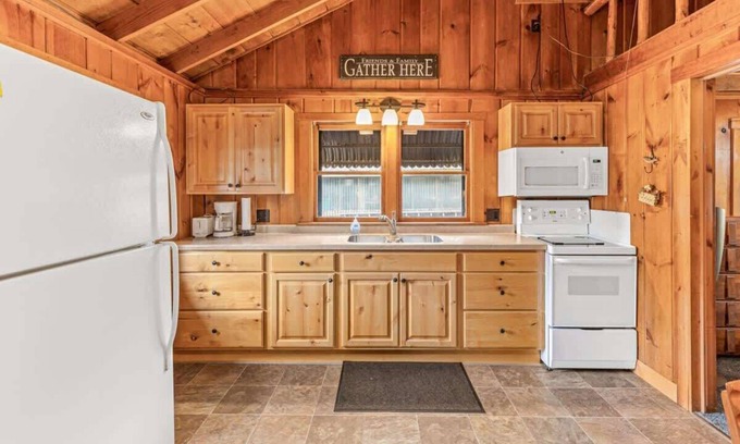 Brill Cabina | Marawaraden Summary: