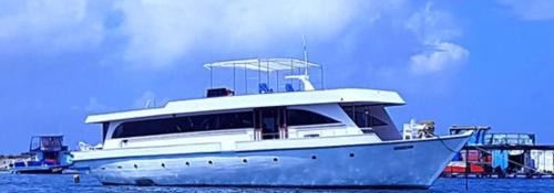 Farukolhufushi Island Alquiler De Eote | Marina Safari Boat