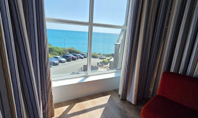 Criccieth Hotel | Marine Hotel