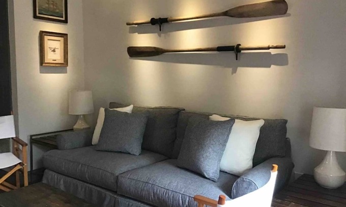 Historic District - North Cabaña | Mariner’s Cottage - 2BD, 1 BA - in Historic District w Private Parking