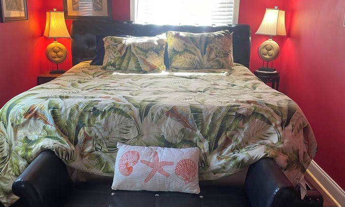 Livingston Apartamento | Marvelous Master on the Water at Lake Anna with Tv and Full Bathroom