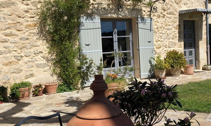 Saint-Paul-Trois-Chateaux Casa | Mas provençal, in the vineyards near the historic village center