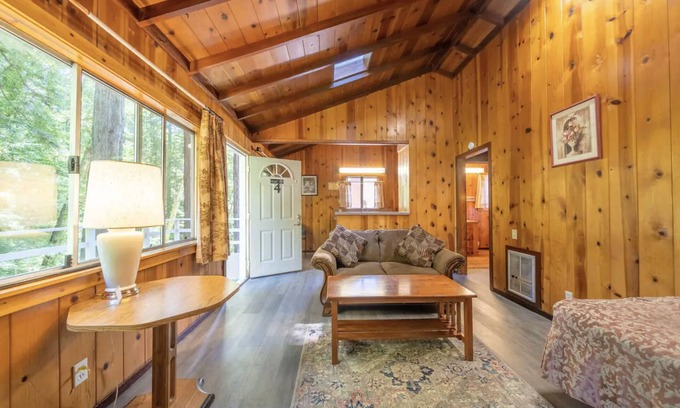 Boulder Creek Cabina | Masood's Lodge