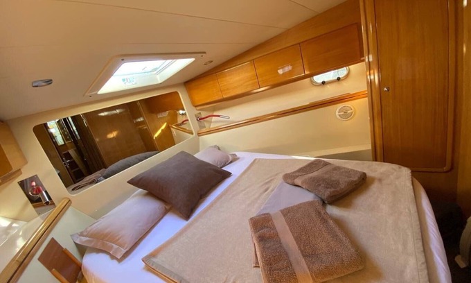 Trieste City Centre Alquiler De Eote | Luxury yacht Raffaelli Mistral Hard Top 50 "Bonita" in the center of Trieste