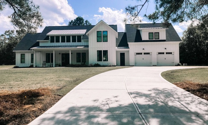 Evans Casa | Nueva Casa Maestra con Días de Torneos aún disponibles