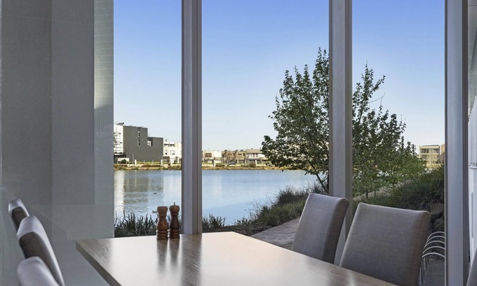 Caroline Springs Hotel | Mercure Melbourne Caroline Springs