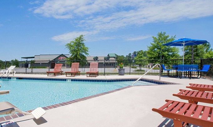 New Castle Hotel | Microtel Inn & Suites by Wyndham Gardendale