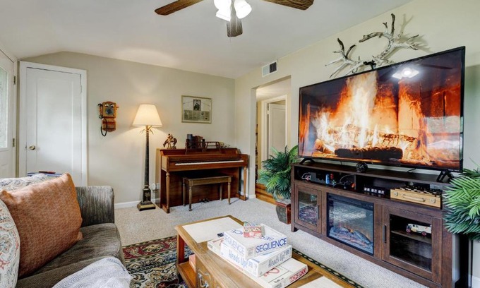 Evansville Casa | Mid-Century Brick Bungalow Home